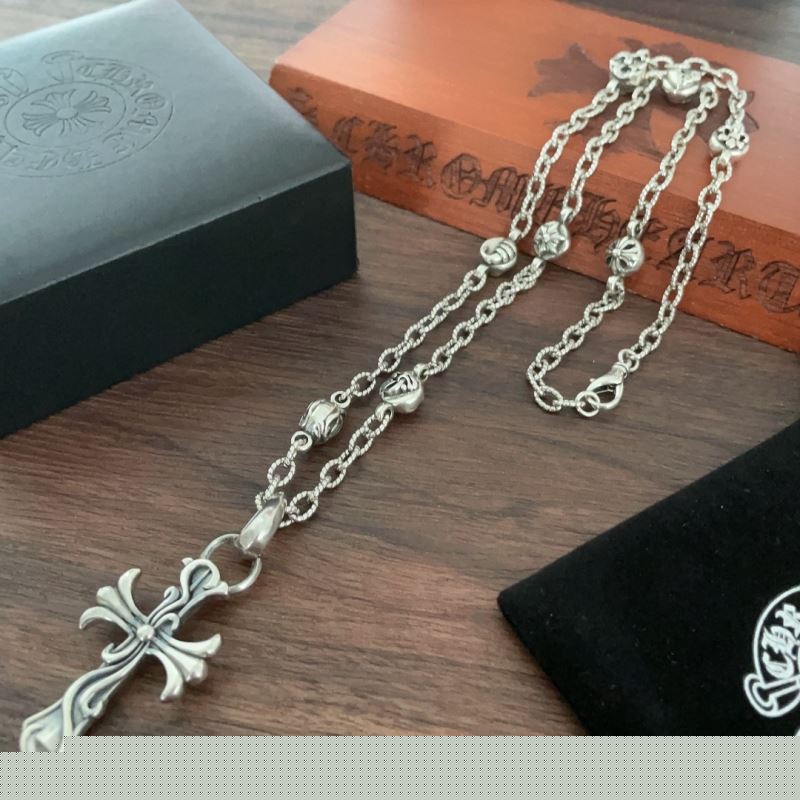 Ch**me He**ts necklaces
